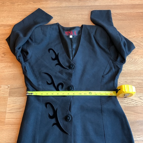 Vintage 1980’s/1990’s Nina K, whimsy goth long sleeve solid black jacket. Size L - Picture 16 of 17